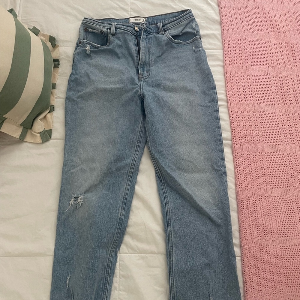 Abercrombie & Fitch Ultra High Rise Kick Flare Jeans